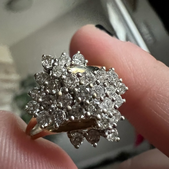 10k yellow gold natural diamond ring - Picture 12 of 14